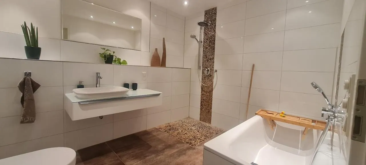 Apartman Luxuswohnung Mit Weserblick Naehe City Bréma Németország